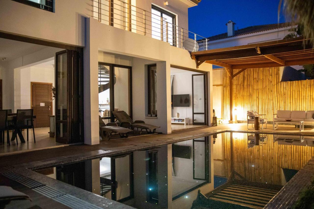 Balinese Vila Agia Napa Exterior foto